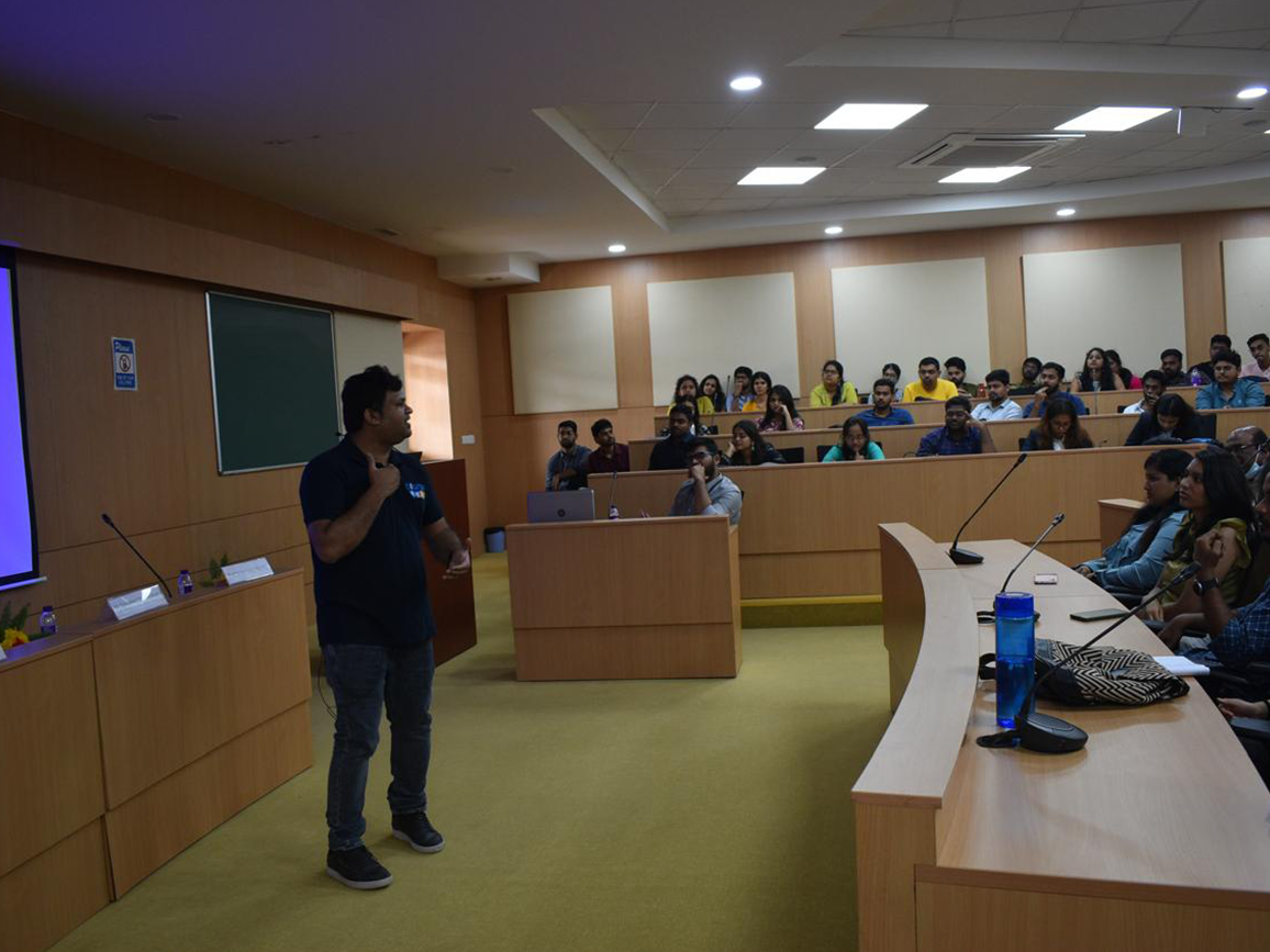 Digital Nest, Digital Nest School of Business